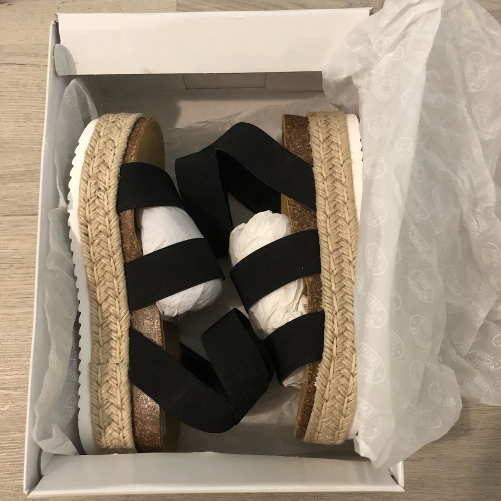 Steve Madden Kimmie platform wedge Sandal